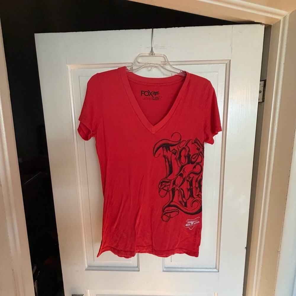 Fox Racing Red V-Neck Graphic T-Shirt Size M